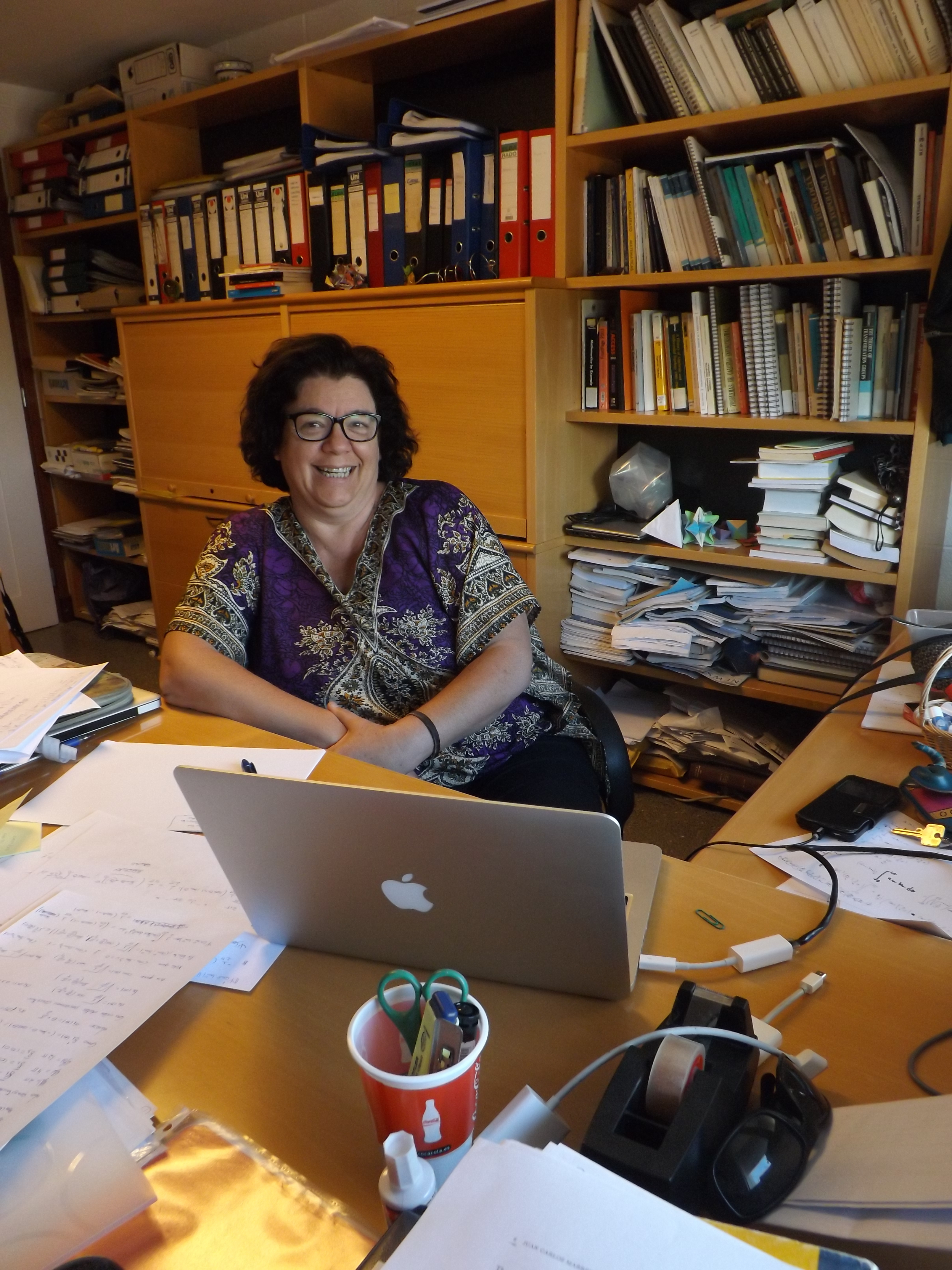 Edith Padrón, profesora de la Sección de Matemáticas y organizadora del proyecto "Un Fisquito de Matemáticas".