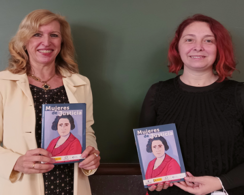 Asunción Bosch y Myriam Albéniz, coautoras de Mujeres de Justicia