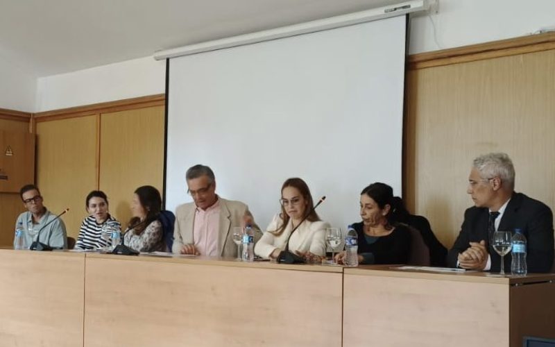 Mesa redonda ULL