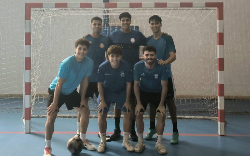 Plantilla del Ale y 4 más