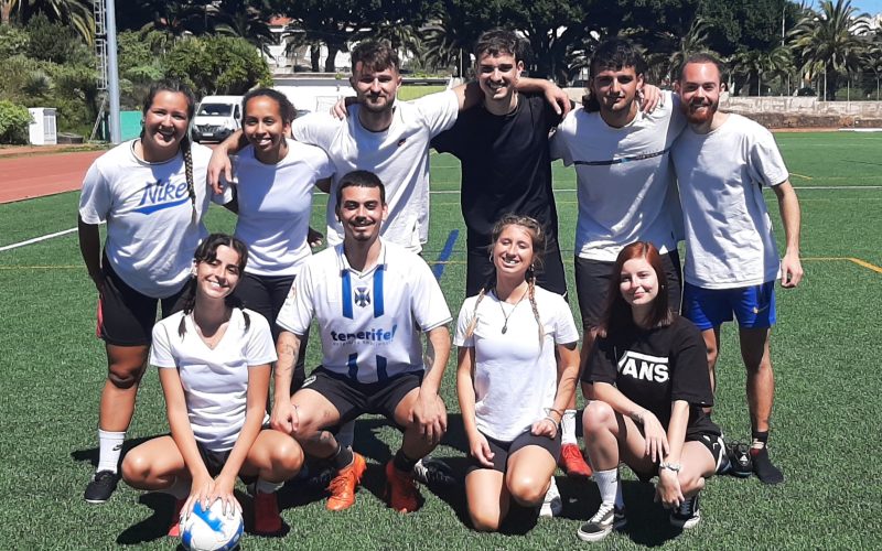 FacPsicología FC posa antes del partido de liga. Foto: Borja Fortes