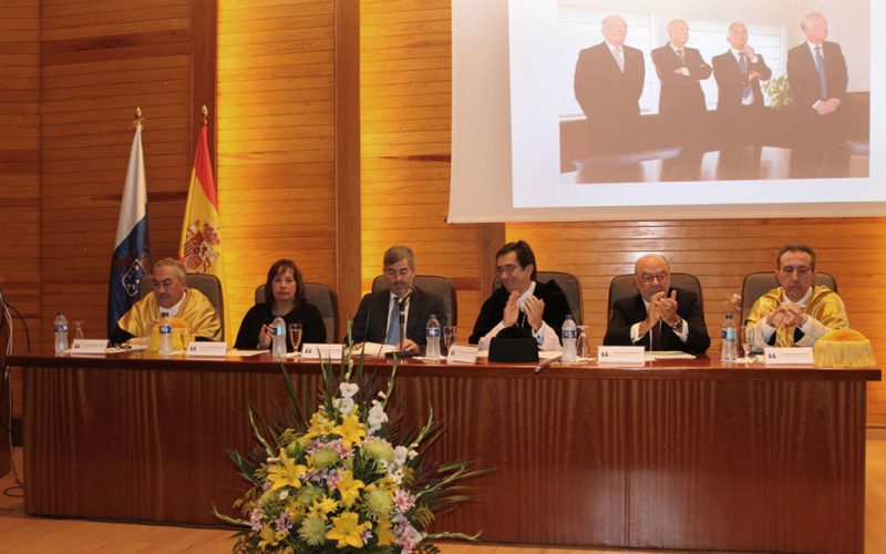 50-aniversario-medicina-01-1024x654