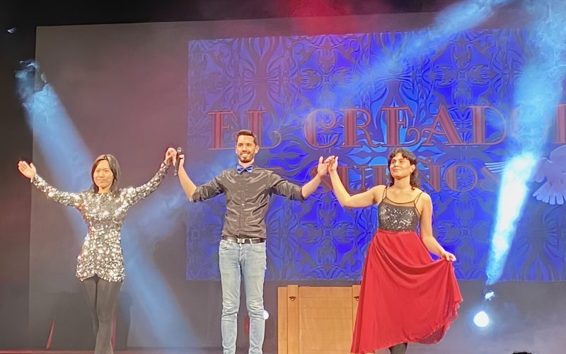 David de La Torre y sus ayudantes.