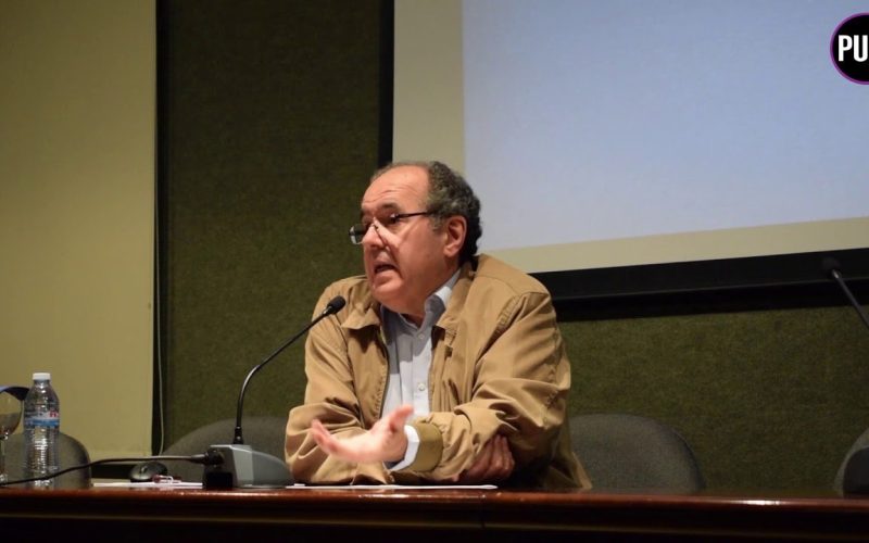 “Uno podría leer la Biblia en función de una secuencia de cuentos”