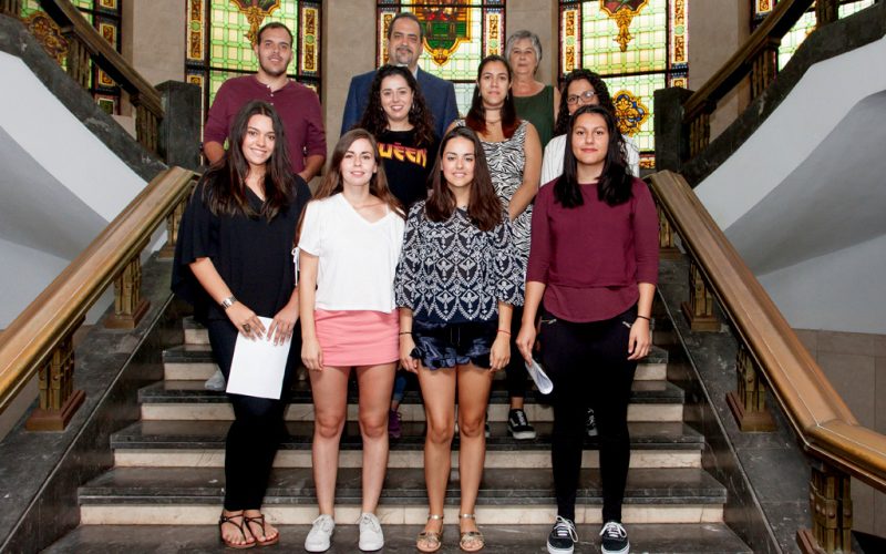 Nueva alumnas de Enfermería y Medicina reciben el segundo pago de las Becas Pizarroso 2017