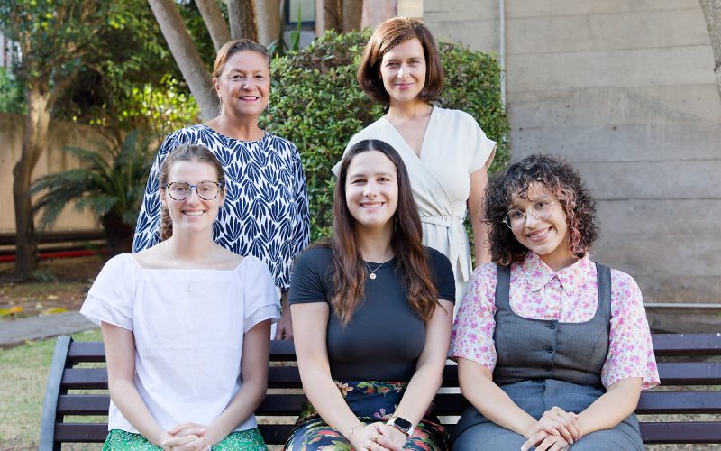 Alexis Fintland, Maddy Hull, Chelsea Lebron, Inmaculada González y Judit Mendoza