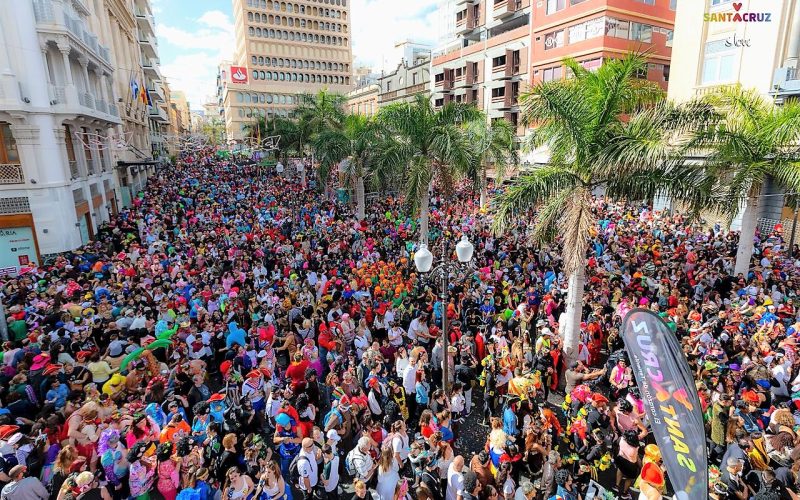 Santa Cruz vivirá hoy sábado la Piñata del Carnaval con medio centenar de actos