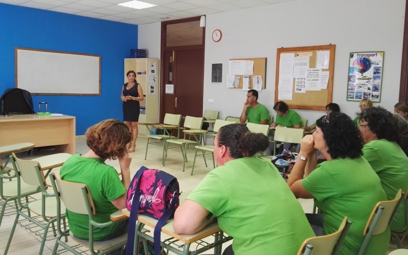 Charla Mujeres solidaridad y cooperación