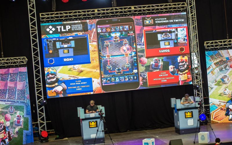 Competición de Clash Royale en la TLP