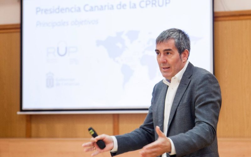 Clavijo-visita-ULL