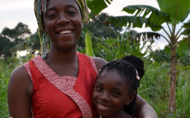 Ada Corine, docente en Camerún