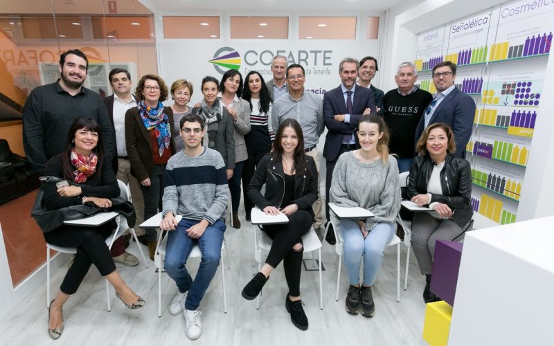 La ULL estrena un aula de farmacia para facilitar la formación práctica