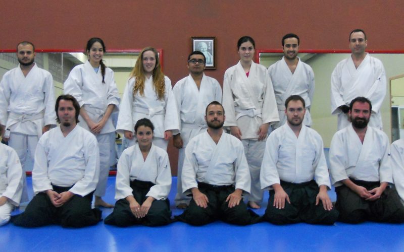 Ricardo Jiménez, con sus alumnos de aikido en la Universidad de La Laguna