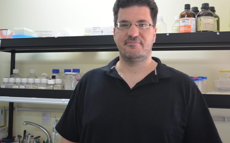 Daniel Pereda de Pablo opina que “si se desarrollaran herramientas para un diagnóstico precoz efectivo se podría tratar mejor y supondría también un ahorro en el gasto de su tratamiento”.