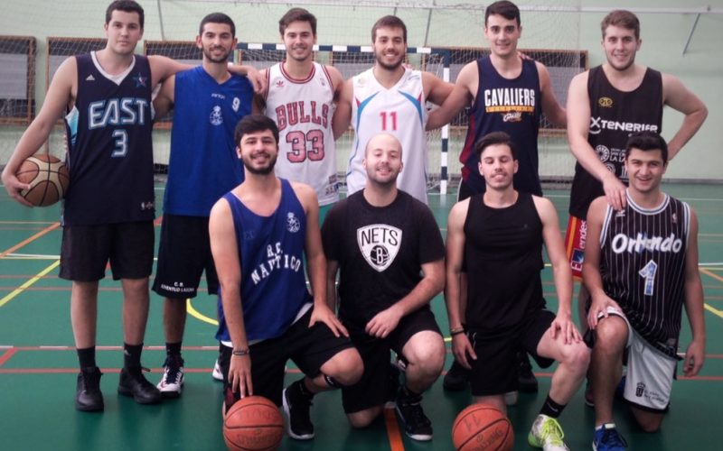 Económicas Viejas Glorias, ganadores del primer encuentro.
