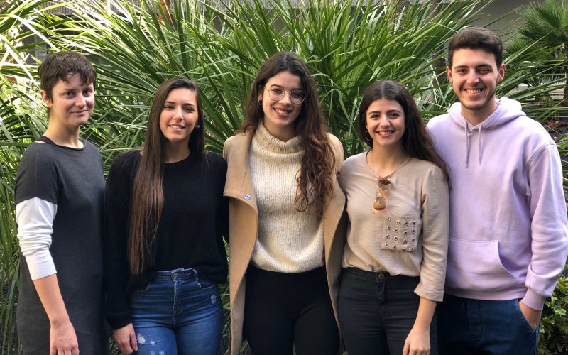Alumnos de diseño creadores del proyecto La huella