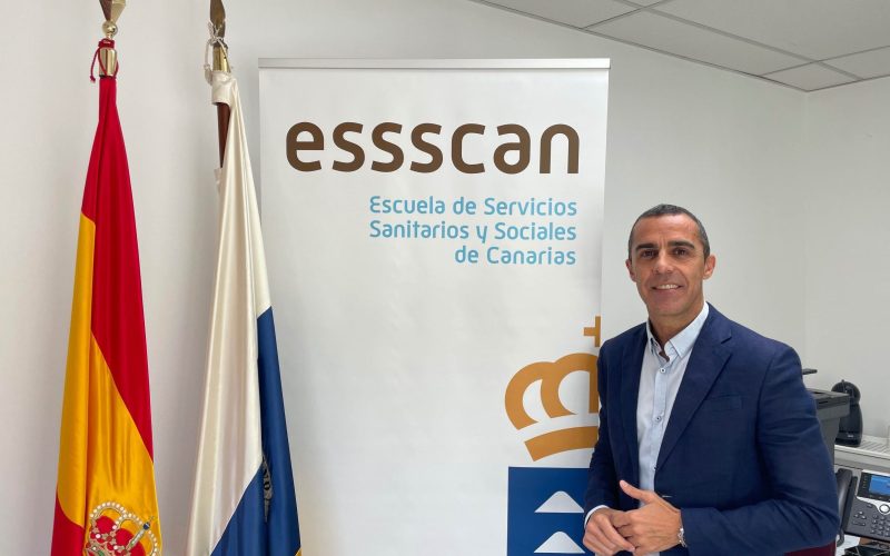 José Montelongo, director de la ESSCAN. Foto: Hugo Suárez