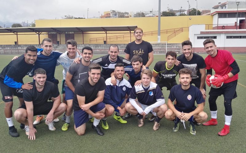 César y los demás