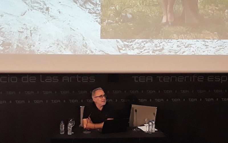 Carmelo Vega durante la ponencia Vacaciones a la Española. Triunfo del turismo nacional. Foto: T.L.C.