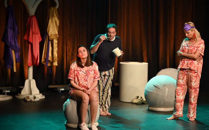 Obra teatral 'Y ahora qué...'