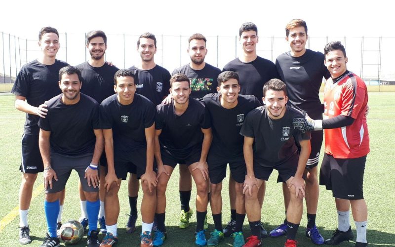 Toca y Juega