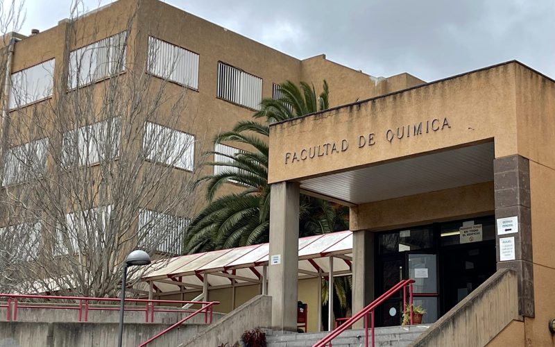 La fase autonómica de las Olimpiadas de Química, mañana en la ULL