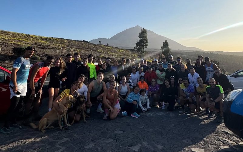 Atletas de Minze Club suben al Teide