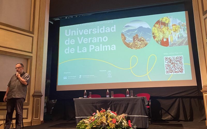Presentación de Luis Muiño para la Universidad de verano de La Palma. Foto: Ángeles Z.