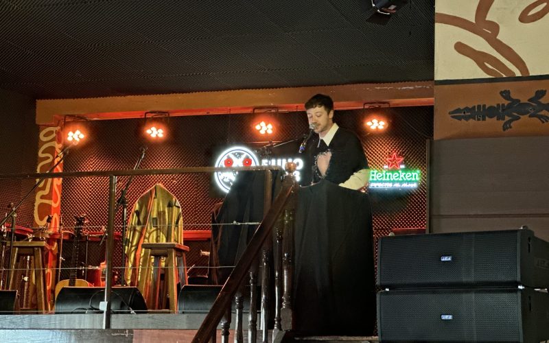 David Rees saca el lado más íntimo en su estreno musical en Canarias