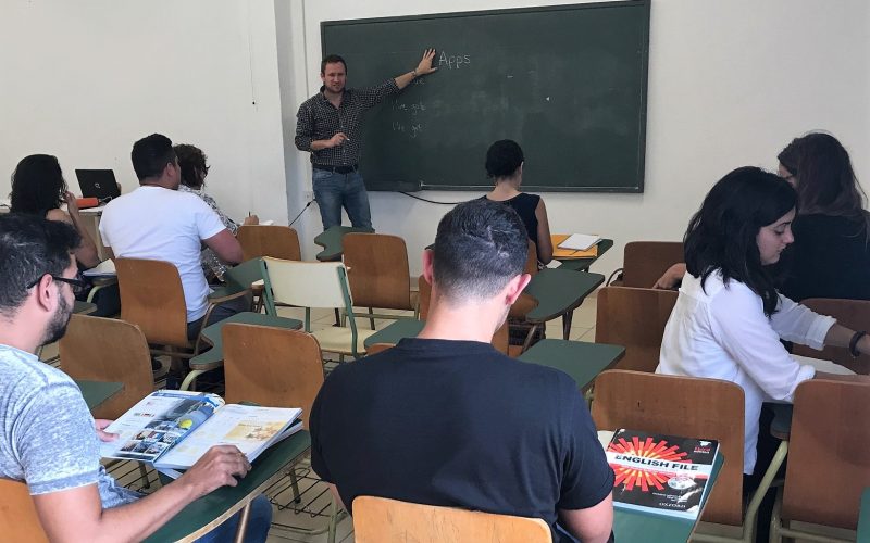 Clases de inglés. Fundación.