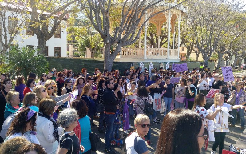 Manifestación feminista en La Orotava