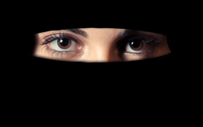 Hayya ‘Ala-L-Falah: alzarse para encontrar / comprender la salvación