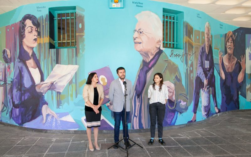 Mural en el Aulario de Guajara