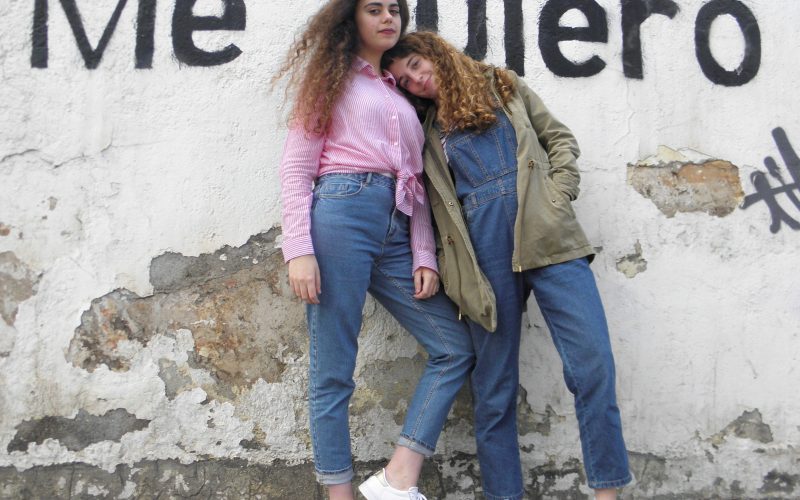 PAOLA Y MILVA