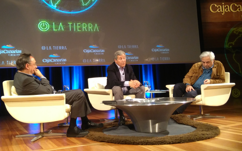 conferencia Enciende la Tierra CajaCanarias