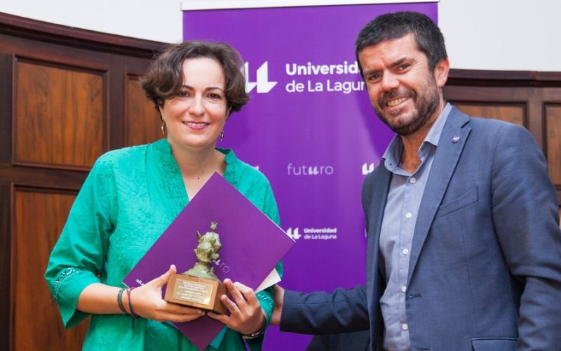 La ULL entrega sus premios literarios