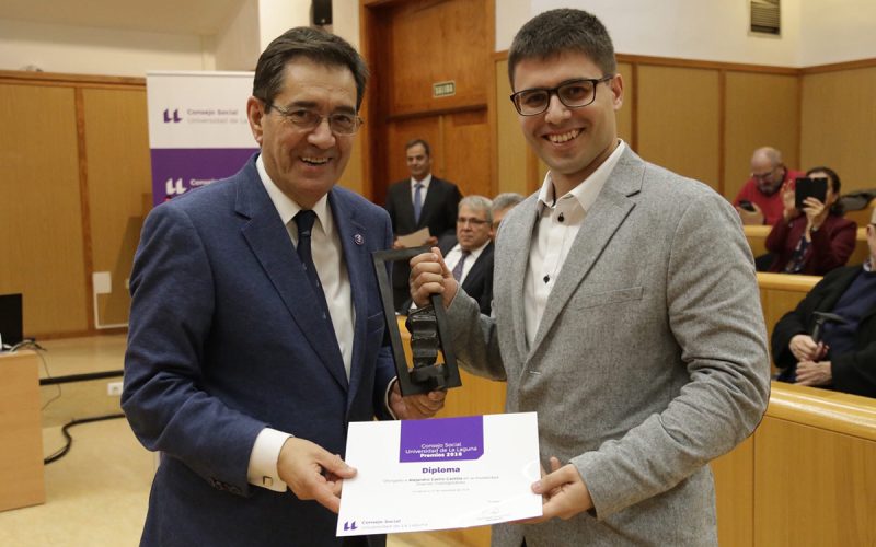 Premio-a-Alejando-Castro