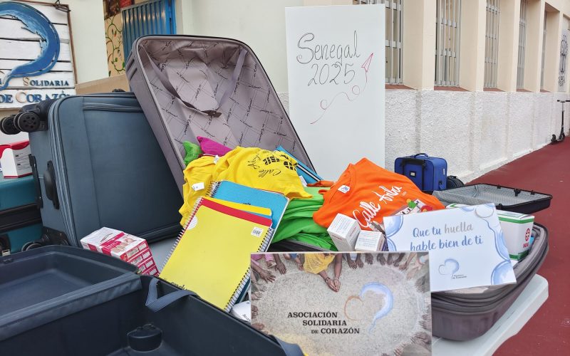 Preparando las maletas en la asociación