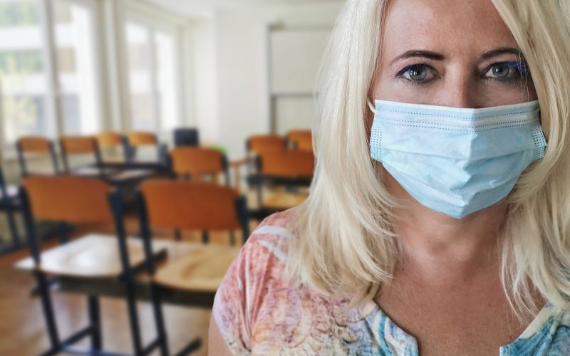 El curso comienza con mascarilla