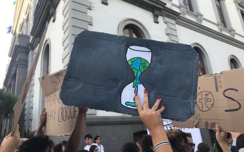 Manifestación contra el cambio climático en santa Cruz de Tenerife