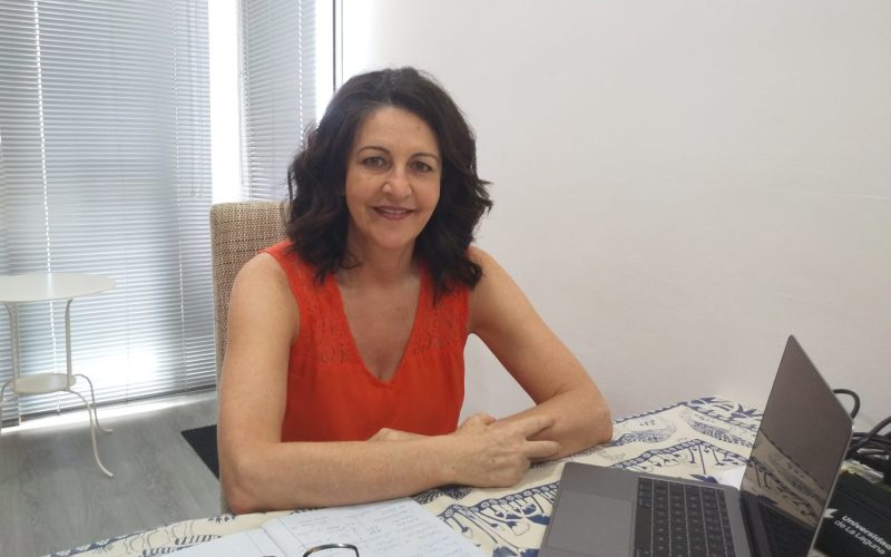 Lidia Cabrera, vicerrectora de Proyección, Internacionalización y Cooperación.
