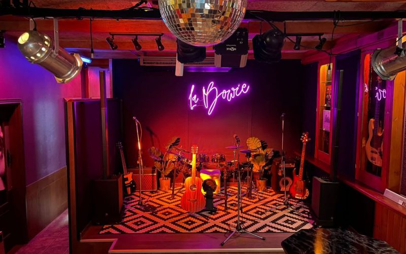 Escenario del bar La Bowie. Foto: Aura Padilla
