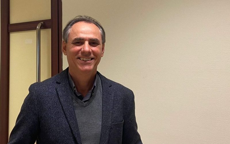 Carlos Fernández , profesor asociado del Departamento de Economía Aplicada y Métodos Cuantitativos de la Universidad de La Laguna