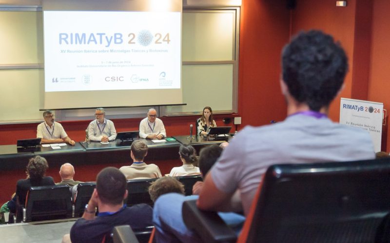 La ULL celebra una evento sobre microalgas nocivas y biotoxinas marinas