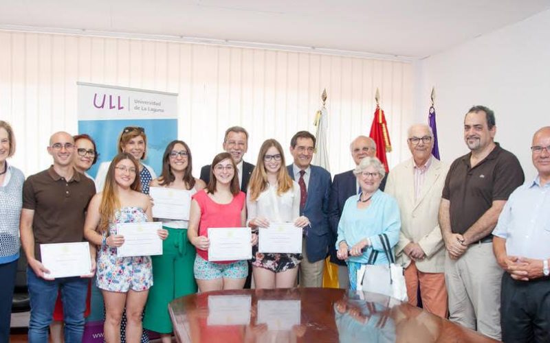 Los rotarios de La La Laguna y Tenerife Sur becan a siete alumnos de la ULL