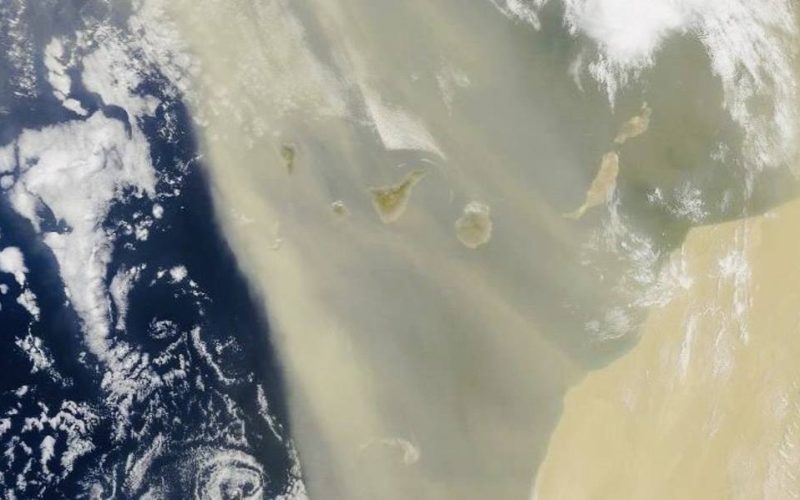 La ULL avisa de la necesidad de almacenar energía para fenómenos severos de calima