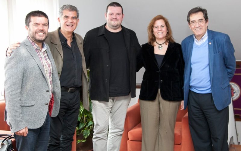 La Camerata Lacunensis de la ULL visita al rector Antonio Martinón