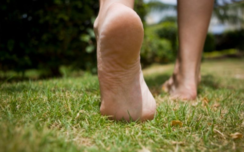La nueva técnia de correr descalzo; el barefoot running