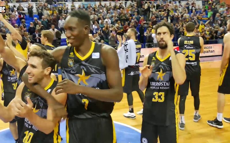 El Iberostar Tenerife derrota al Unicaja por 81-77