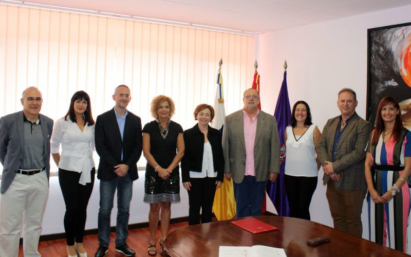 Toma posesión el nuevo equipo de gobierno de la Facultad de Educación